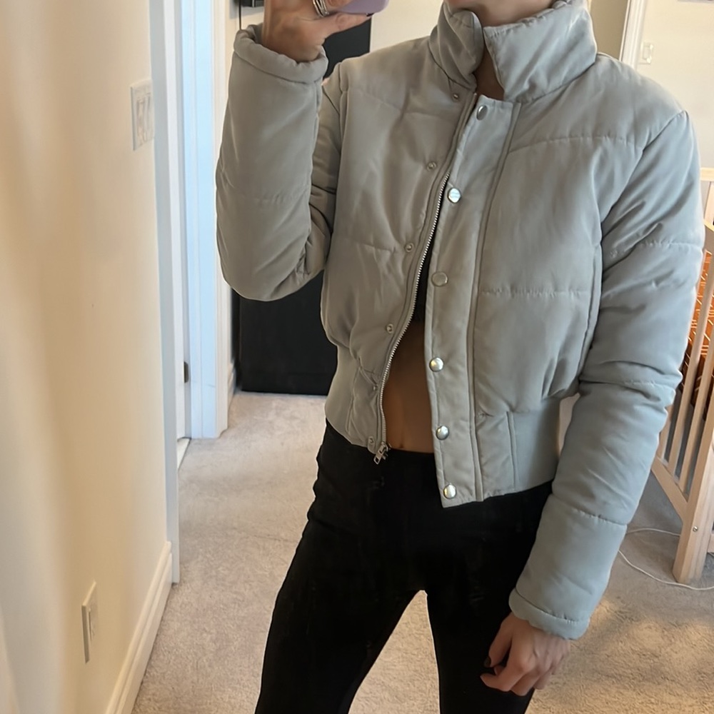 Cropped puffer jacket